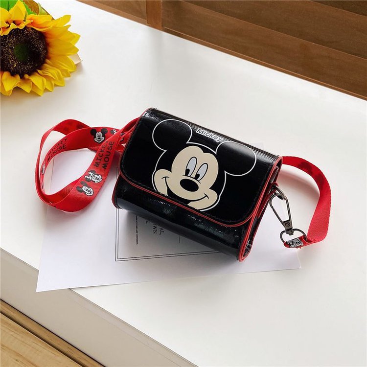 DISNEY&