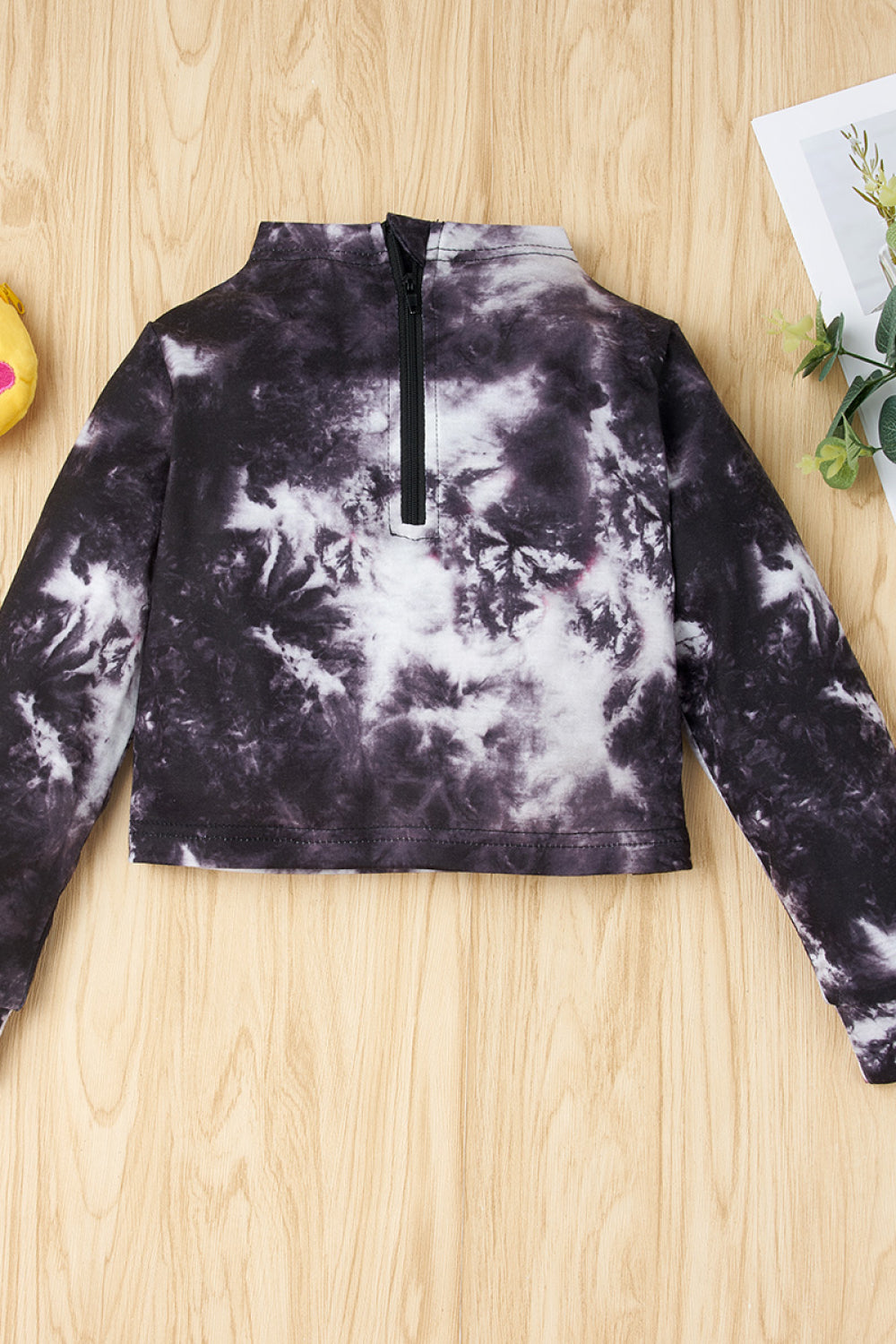 Girls Tie-Dye Pullover and Pants Set