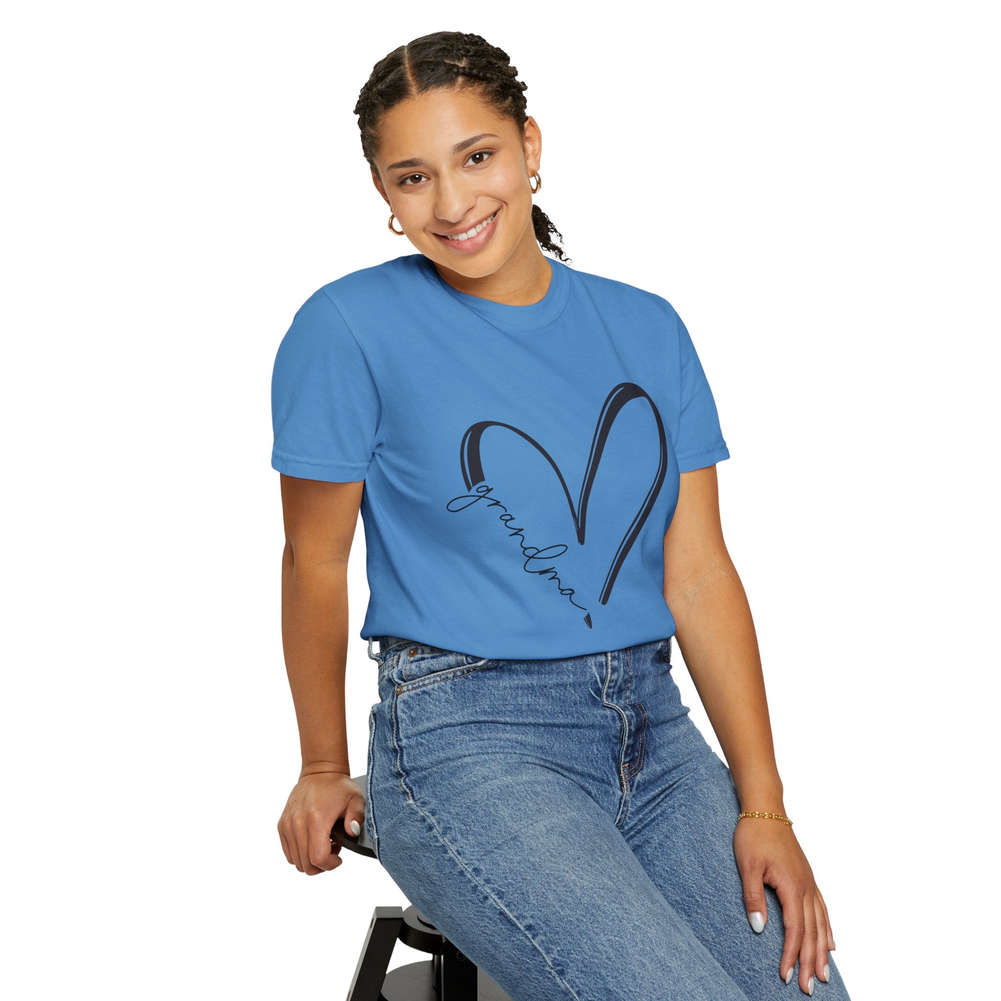 Love Grandma T-Shirt, Unisex Gift for Grandmothers, Casual Tee, Birthday, Mother&