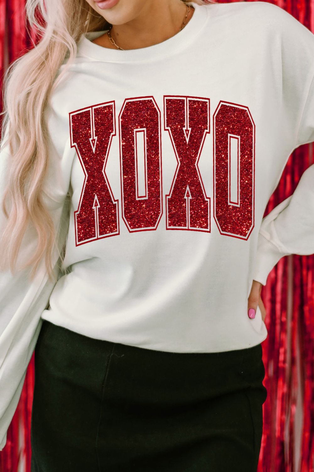 Valentine’s Day XOXO Glitter Round Neck Sweatshirt