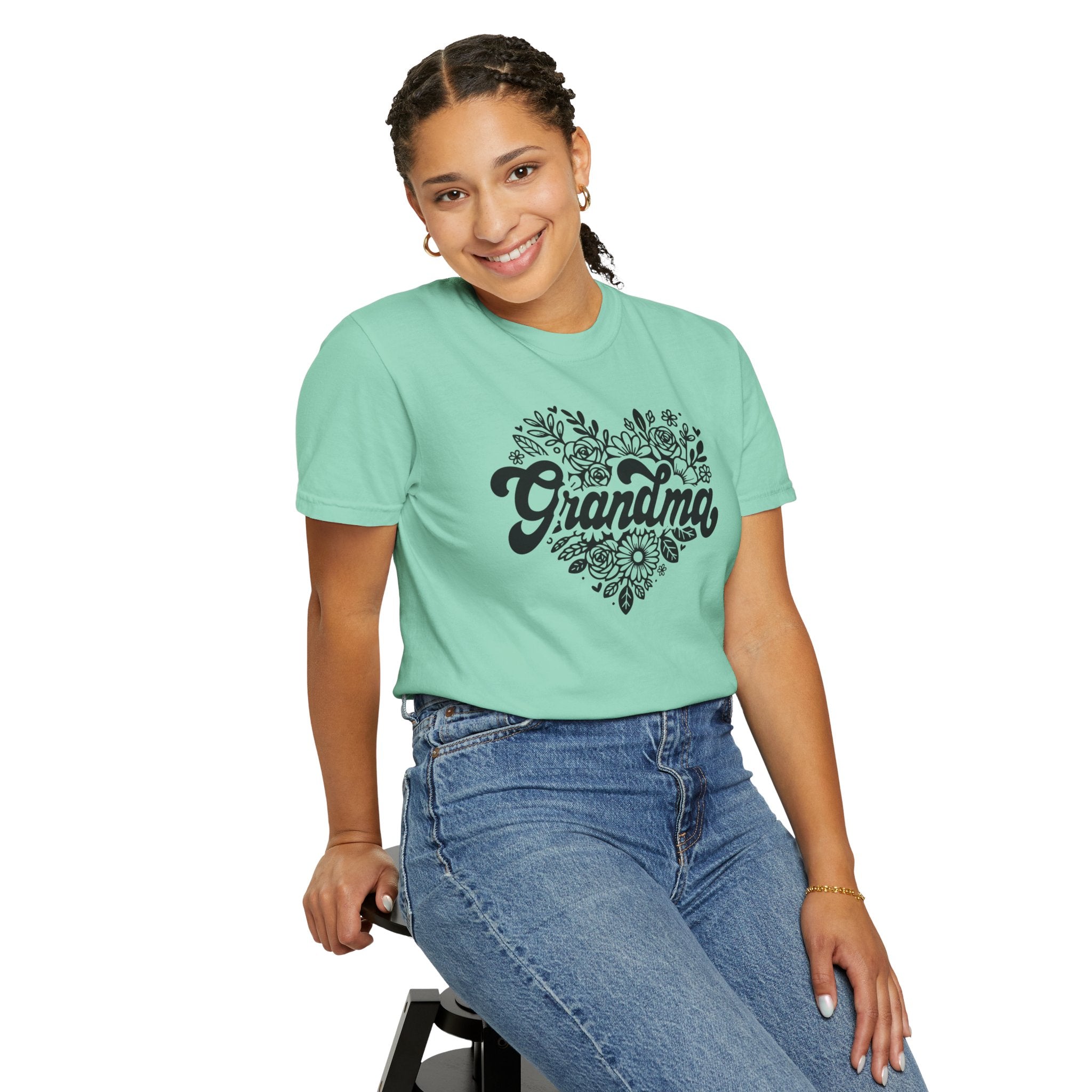 Grandma Large Center Floral Heart T-Shirt, Gift for Grandma, Mother&